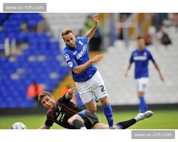 金丝雀与巡游者的绿茵博弈：诺维奇vs女王公园，一场关于尊严与梦想的英冠史诗